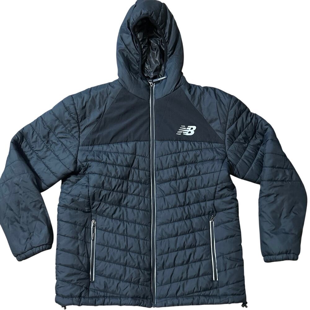 New Balance sport Essentials Puffer hooded Jacket Mens Medium. Only wore once